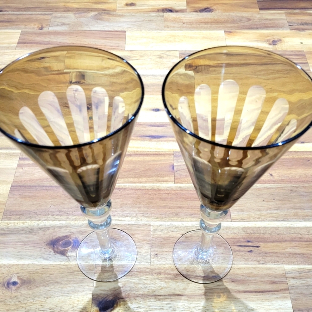 Quality Vintage Rialto Tulip Decorative Wine/ Daiquiri Glass Set of 2